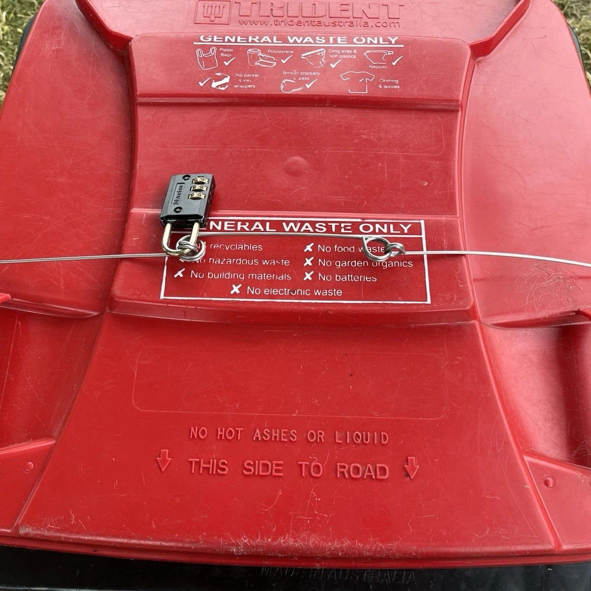 Wheelie Bin Lock | Stop Neighbours Accessing Your Bin | No Tools Required | Made in Australia